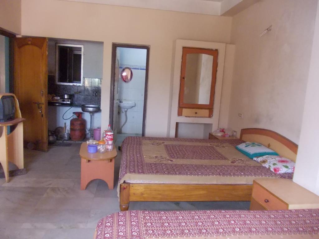 Rishaan Guest House Puri Quarto foto